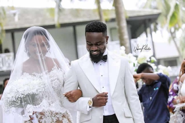 Sarkodie doesn’t join me early in bed because of his music – Tracy Sarkcess